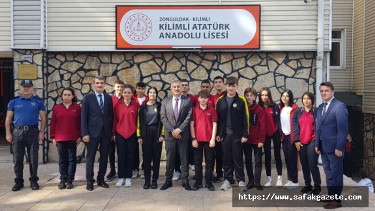 Emniyet Müdüründen Telekom ile okullara ziyaret
