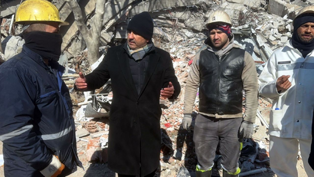 CHP Zonguldak Milletvekili Ünal Demirtaş, deprem bölgesinde