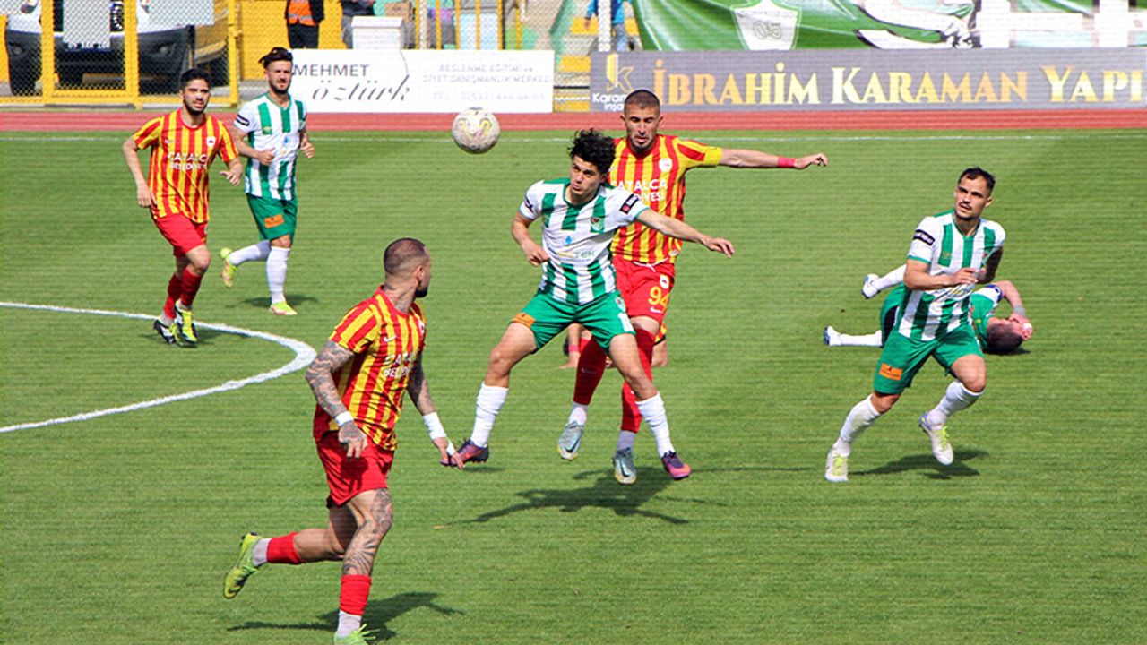 33. hafta mücadelesinde Amasyaspor FK ile İDAŞ Çatalcaspor berabere kaldı