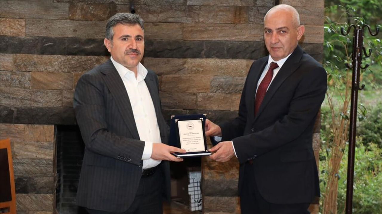 Mehmet Ali Akkaplan yaş haddinden dolayı emekliliğe ayrıldı