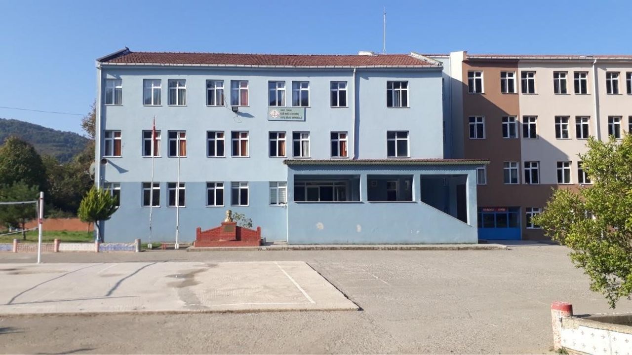 Türkeli’de 23 yıllık yatılı okul kapatıldı