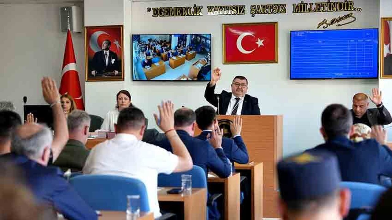 Mecliste 25 gündem maddesi komisyonlara sevk edildi