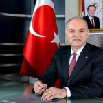 Özlü "Basın güçlü bir köprü görevi üstlanmaktadir"