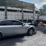 Otomobil tıra arkadan çarptı: 4 yaralı