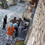 Kayıp Aras'a anne şefkati: Polis gelene kadar başından ayrılmadı