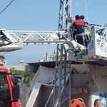 Elektrik direğinde erkek cesedi bulundu