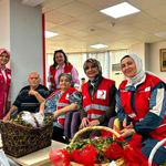 Huzurevi sakinlerine fındık ikramı