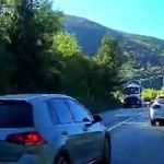 Karabük'te hatalı sollama yapan sürücüler kazaya davetiye çıkardı