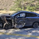 Karşı şeride savrulan dorse otomobile çarptı: 4 yaralı