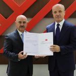 Düzce Üniversitesi Rektörü Sözbir mazbatasını aldı