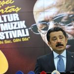 Neşet Ertaş'ın sanatını anlatan kitap okuyucuyla buluşuyor