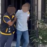 Polise yakalanmamak için saçını kazıttı, yine kaçamadı