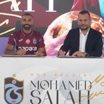 Trabzonspor'da Salah yaklaşık 30 bin taraftar önünde imza attı