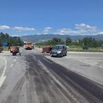 Traktör ile hafif ticari araç çarpıştı: 1’i ağır 5 yaralı