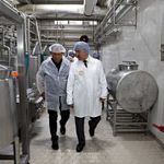 Vali Makas Üretim Tesisini Gezdi: Süreci Yerinde İnceledi