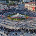 Müziği duyan meydana akın etti, bin 58 kişi halayda buluştu