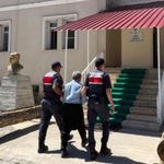 Köpeği traktöre bağlayıp sürükleyen şahıs gözaltına alındı