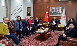 Kızılay yönetimi Vali Tutulmaz'ı ziyaret etti