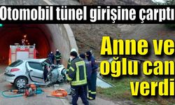 Otomobil tünel girişine çarptı: Anne ve oğlu can verdi