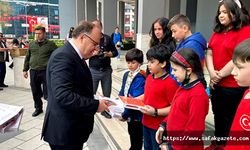 Zonguldak'ta 80 öğrenciye tablet dağıtıldı