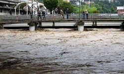 Köprüler yaya trafiğine kapatıldı