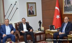 Sağlık Sen Genel Başkanı Durmuş, Vali Tutulmaz’ı ziyaret etti