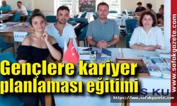 Gençlere kariyer planlaması eğitimi