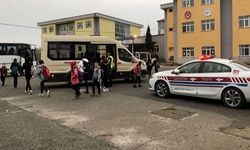 Jandarma okul çevrelerinde denetim yaptı