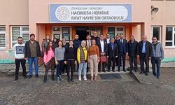 AK Parti’den Hacımusa Herkime Rıfat Hayri Sin Ortaokuluna ziyaret