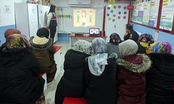 Kadın öğretmen ve velilere KADES faaliyeti anlatıldı