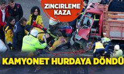 Zincirleme kaza: Kamyonet hurdaya döndü