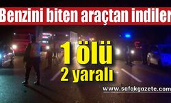 Araçtan inen 2 kişiye otomobil çarptı
