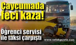 Çaycuma'da öğrenci servisi ile taksi kafa kafaya çarpıştı: 8 yaralı