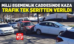 Milli Egemenlik Caddesinde kaza. Trafik tek şeritten verildi