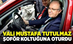 Vali Mustafa Tutulmaz, şoför koltuğuna oturdu