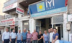 İYİ Parti Akhisar İlçe Teşkilatı yönetiminden 14 kişi istifa etti