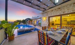 Antalya'nın güzellikleriyle ünlü Kalkan ve Kaş bölgelerinde HepsiVilla.com'dan kiralık villa hizmetleri