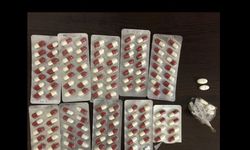 Kastamonu’da durdurulan araçta çok sayıda uyuşturucu hap ele geçirildi