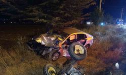 Traktörün ortadan ikiye bölündüğü kazada 5 kişi yaralandı