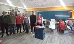 Ahmet Taner Kışlalı Ortaokulu kan bağışı kampanyası düzenledi