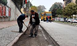 Sadri Artunç Caddesi yeni asfaltına kavuşuyor