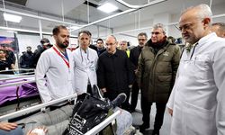 Vali Yaşar Karadeniz hastaneye kaldırılan yaralıları ziyaret etti