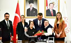 Vali Hacıbektaşoğlu engelli bireyleri makamında ağırladı