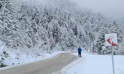 Karabük'ü sis ve kar bastı: Görüş mesafesi yer yer 50 metreye kadar düştü