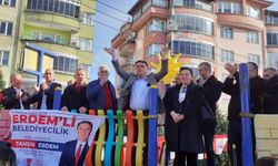 CHP Belediye Başkan adayı Tahsin Erdem Rüzgarlımeşe’de show yaptı
