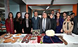 Rektör Özölçer, Kültür Buluşmalarında Türkmenistanlı Öğrenciler İle Bir Araya Geldi