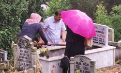 Zonguldaklılar Arife gününde mezarlıklara akın ettiler