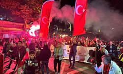 Cumhuriyetin 101’inci yıl dönümü Fener Alayı ile taçlandı