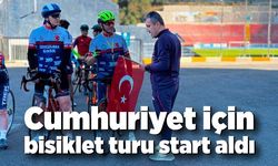 Cumhuriyet için bisiklet turu start aldı