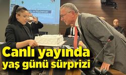 Canlı yayında Başkan Kantarcı'ya yaş günü sürprizi